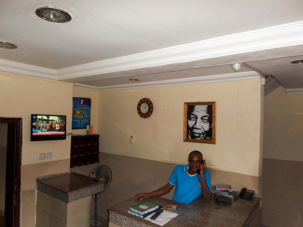 Wonder King Hotel Lagos Bagian luar foto