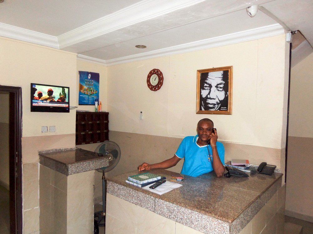 Wonder King Hotel Lagos Bagian luar foto