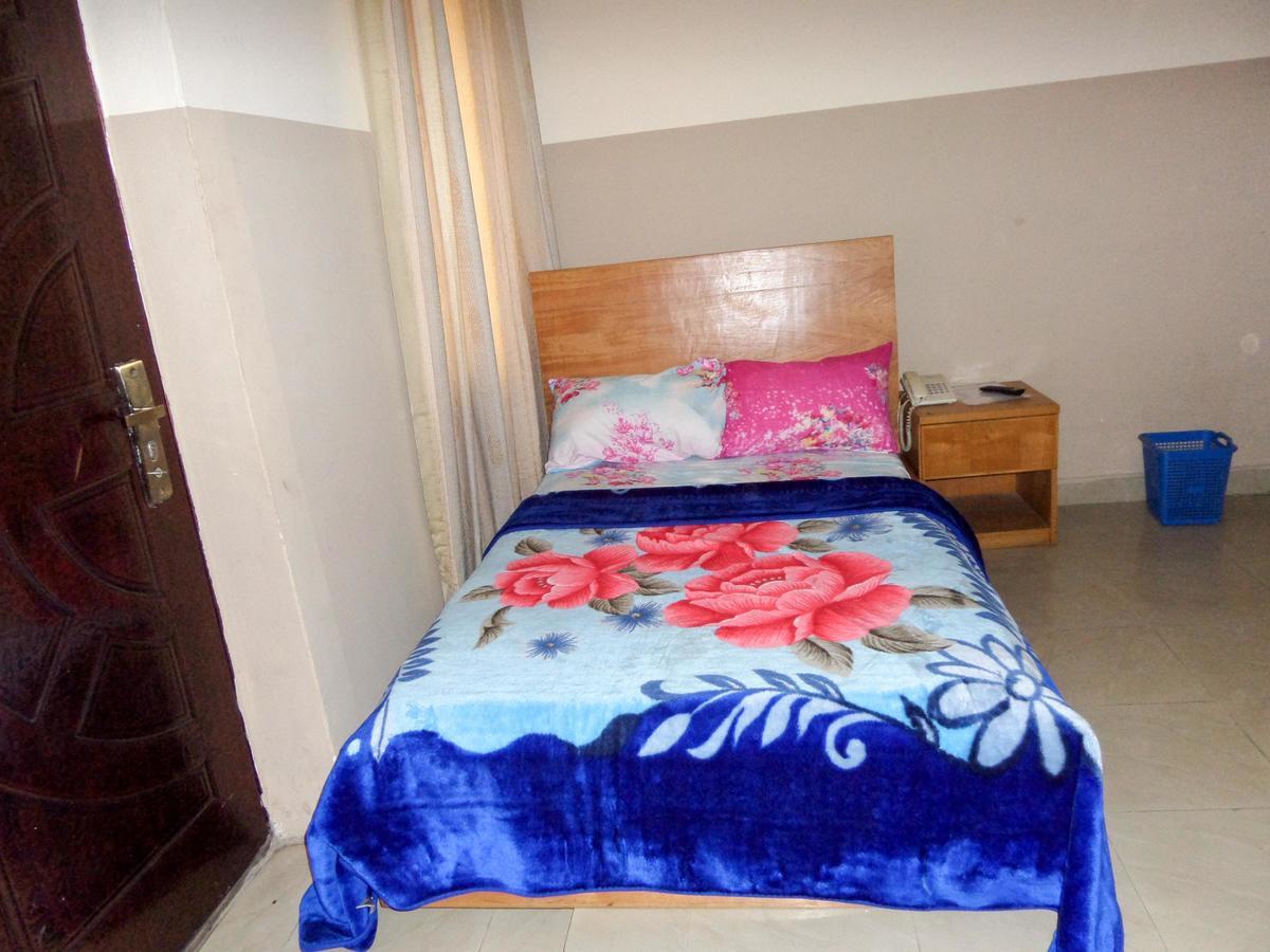 Wonder King Hotel Lagos Bagian luar foto
