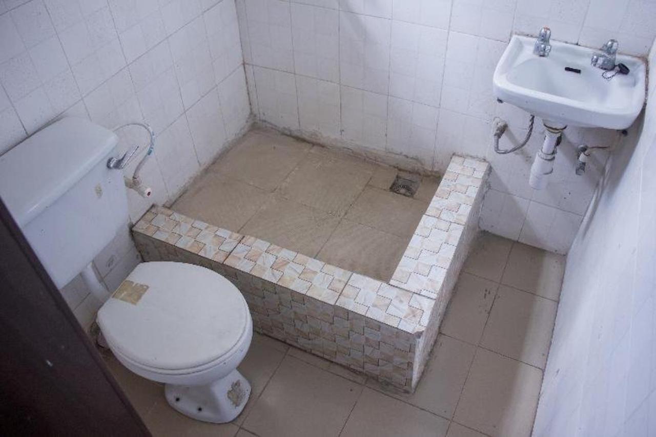 Wonder King Hotel Lagos Bagian luar foto