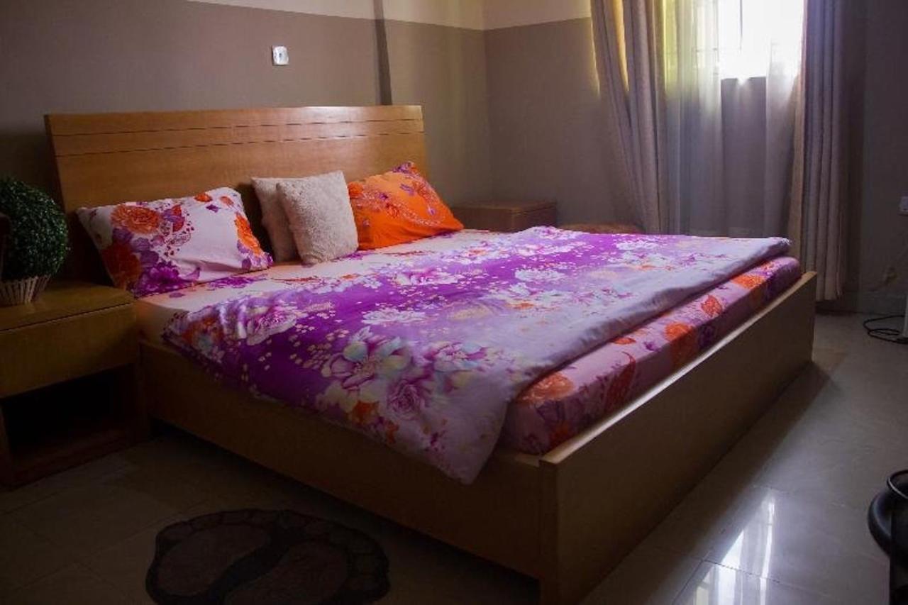Wonder King Hotel Lagos Bagian luar foto
